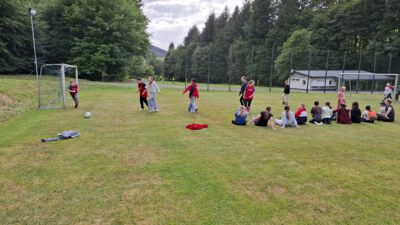Tag 2: Im Zeichen des Fußballs